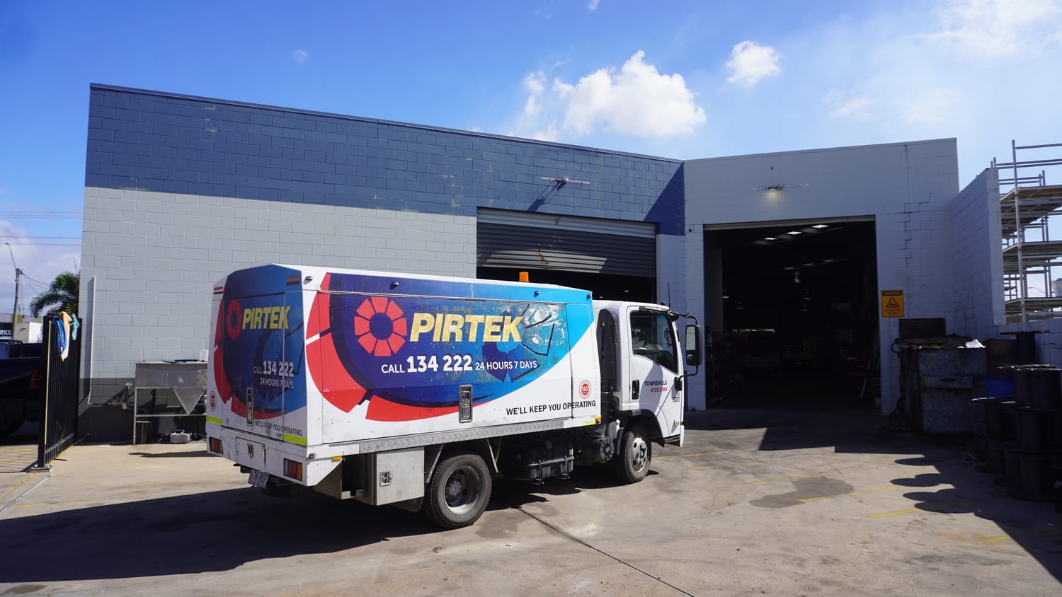 Pirtek Townsville emergency mobile hydraulic unit ready to roll from the Garbutt depot